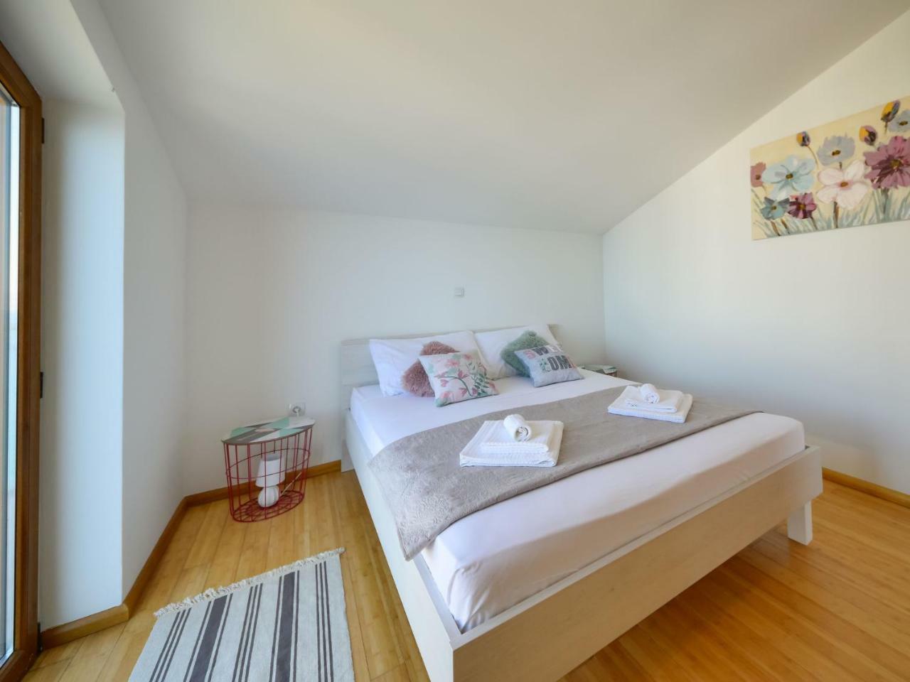Apartment Val 2-1 By Interhome Sveti Juraj Ngoại thất bức ảnh